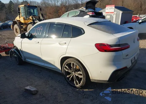 2021 BMW X4 M40I z USA, uszkodzony, nr VIN 5UX2V5C03M9F04922